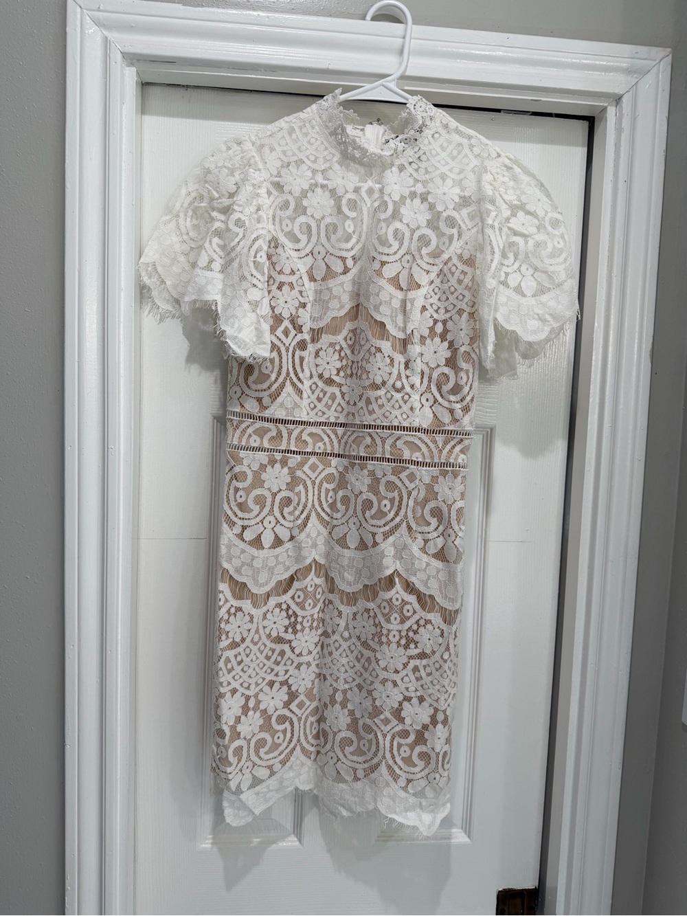 White Lace Midi Dress with Scalloped Detailing